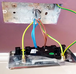 Right Contracts - Domestic & General Maintenance - Electrical Installations