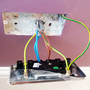 Right Contracts - Domestic & General Maintenance - Electrical Installations